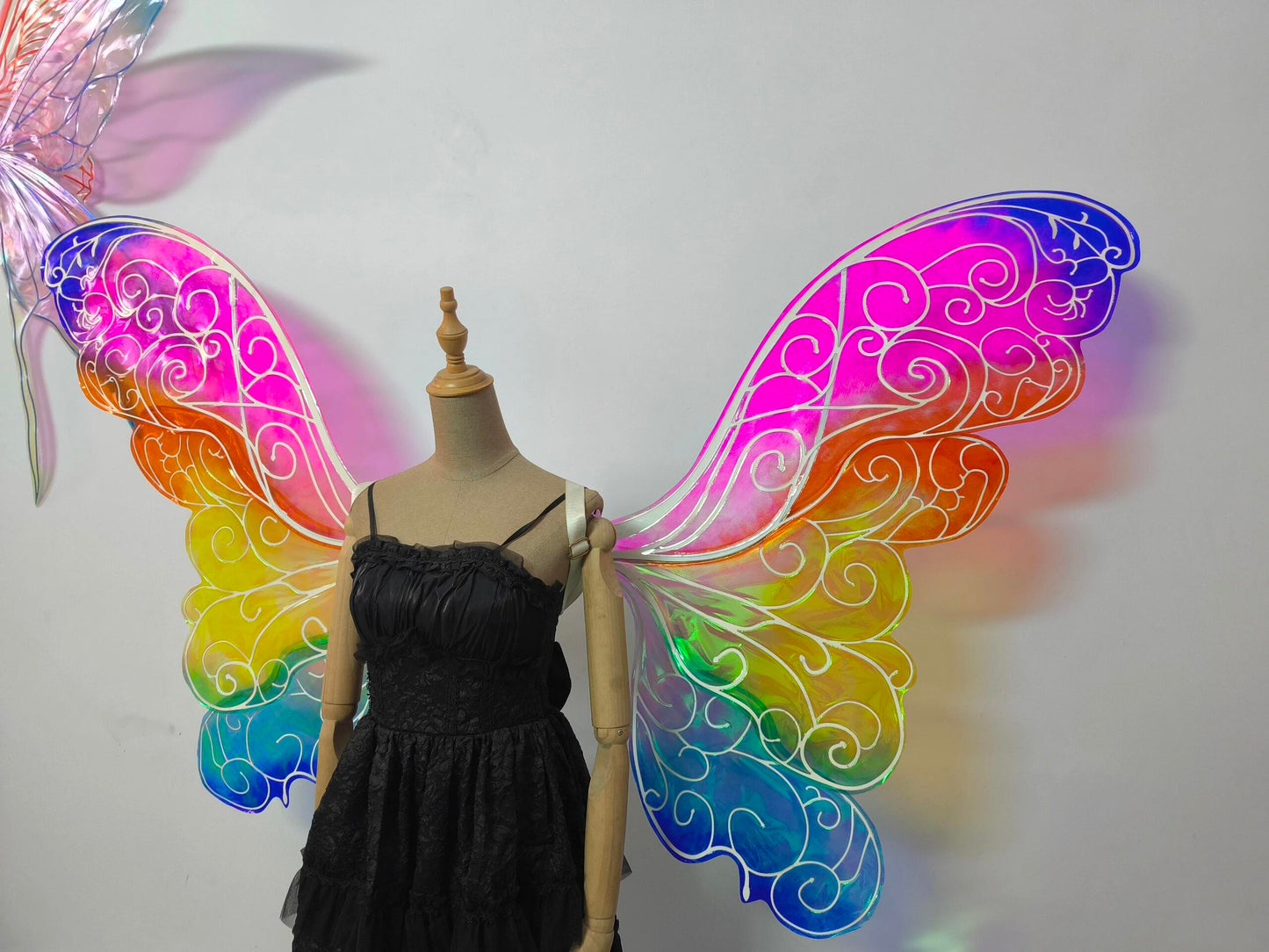 Barbie A Fairy Secret Fairy & Barbie Mariposa Wings Cosplay Accessory – Barbie & Raquelle Wings