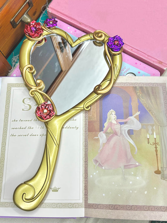 Barbie & the Diamond Castle Heart Mirror