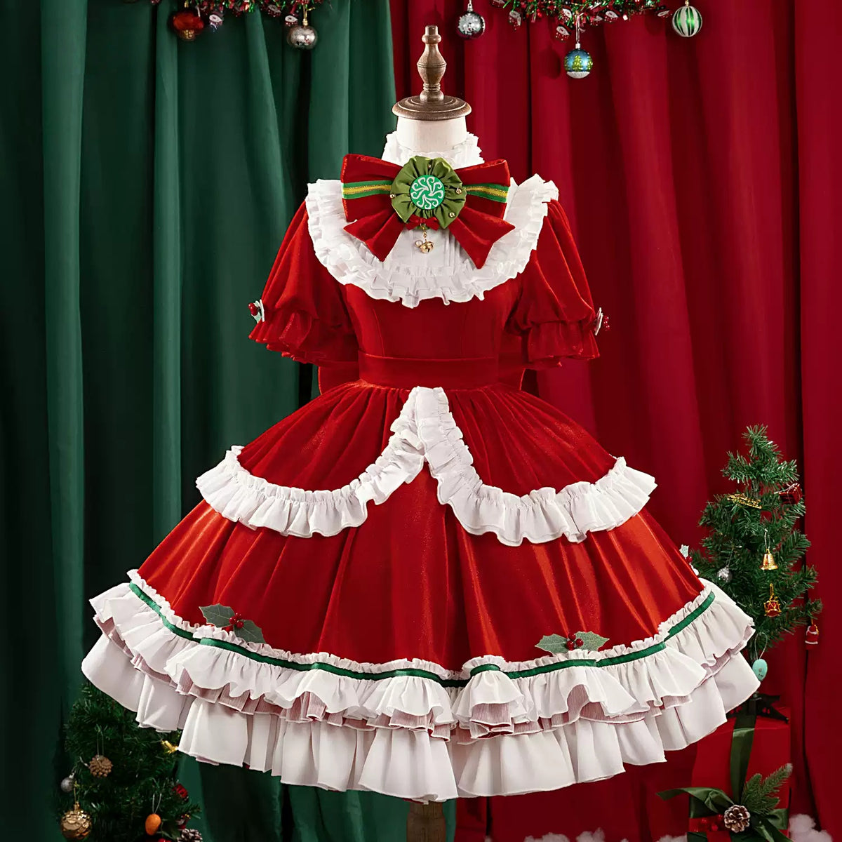 Identity V Gardener Emma Woods Christmas Cosplay Costume