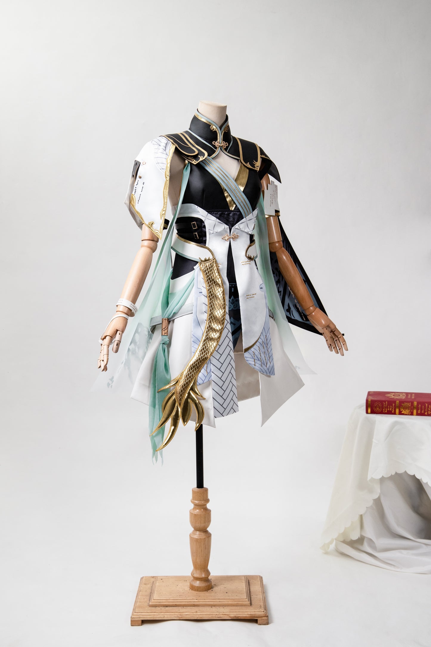 Wuthering Waves Jinhsi Cosplay Costume